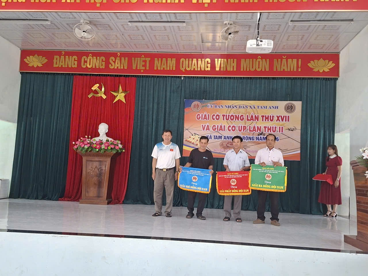 anh tin bai